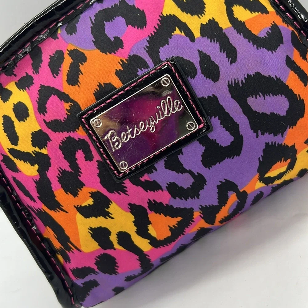 Betseyville Multi Colored Leopard Print Cosmetic Makeup Bag - Picture 2 of 7